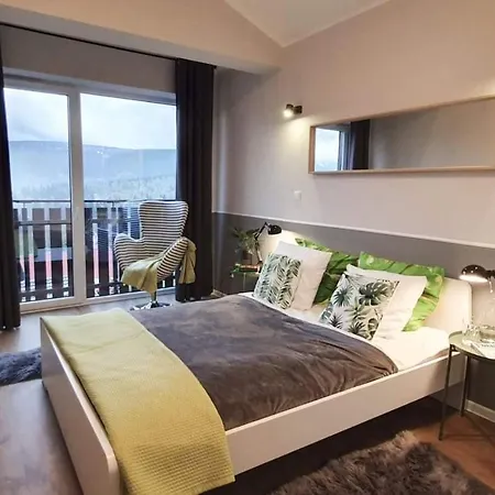 Widok Karkonosze Daire Szklarska Poreba